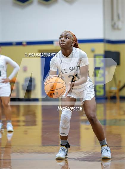Thumbnail 2 in Hoke County vs E.E. Smith (2023 Cumberland County Schools Holiday Classic Tournament) photogallery.