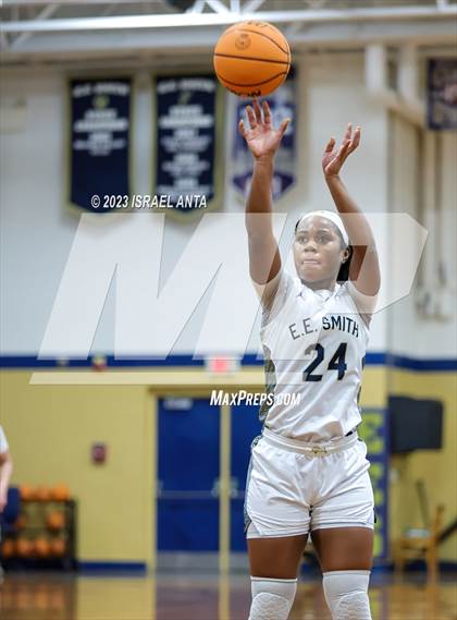 Thumbnail 3 in Hoke County vs E.E. Smith (2023 Cumberland County Schools Holiday Classic Tournament) photogallery.