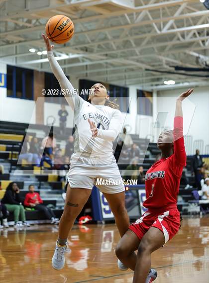 Thumbnail 3 in Hoke County vs E.E. Smith (2023 Cumberland County Schools Holiday Classic Tournament) photogallery.