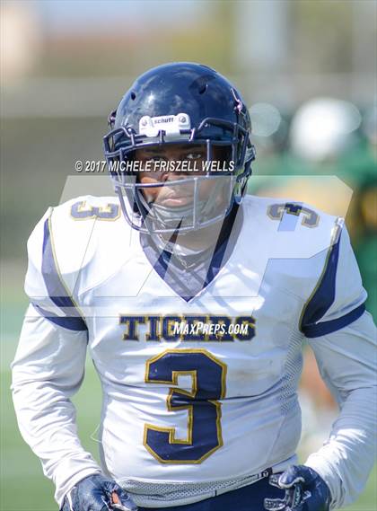 Thumbnail 3 in Palo Verde vs Morse  (SDFNL Kickoff Classic) photogallery.