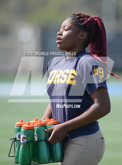 Thumbnail 3 in Palo Verde vs Morse  (SDFNL Kickoff Classic) photogallery.