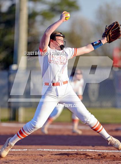 Thumbnail 2 in Calera @ Chilton County photogallery.