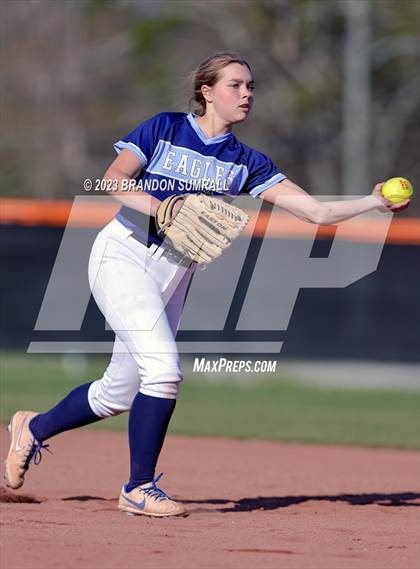 Thumbnail 1 in Calera @ Chilton County photogallery.