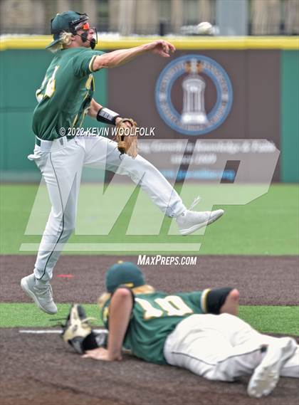 Thumbnail 2 in Nazareth Academy vs. Crystal Lake South photogallery.
