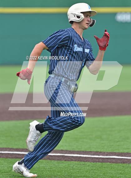 Thumbnail 2 in Nazareth Academy vs. Crystal Lake South photogallery.