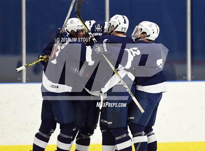 Thumbnail 2 in Loomis Chaffee @ Hotchkiss photogallery.