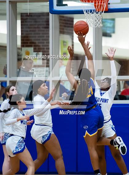 Thumbnail 1 in Sunnyvale vs Wills Point photogallery.