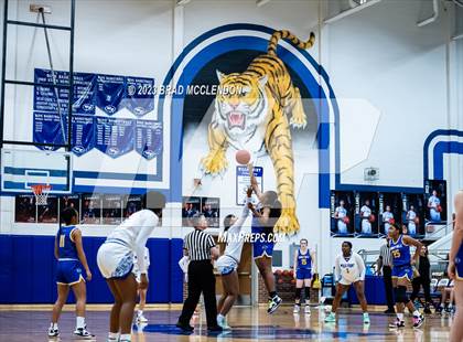 Thumbnail 2 in Sunnyvale vs Wills Point photogallery.