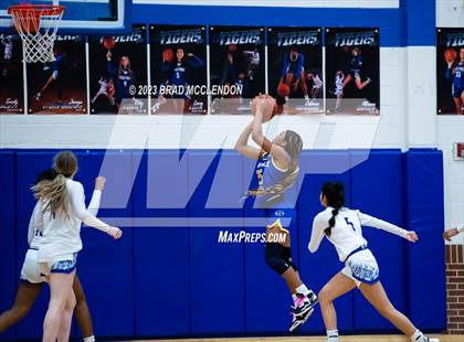 Thumbnail 1 in Sunnyvale vs Wills Point photogallery.
