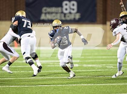Thumbnail 3 in Walsh Jesuit vs. Archbishop Hoban (OHSAA D2 Regional Final) photogallery.