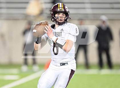 Thumbnail 2 in Walsh Jesuit vs. Archbishop Hoban (OHSAA D2 Regional Final) photogallery.