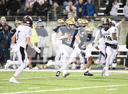 Thumbnail 3 in Walsh Jesuit vs. Archbishop Hoban (OHSAA D2 Regional Final) photogallery.