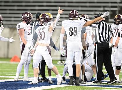 Thumbnail 3 in Walsh Jesuit vs. Archbishop Hoban (OHSAA D2 Regional Final) photogallery.