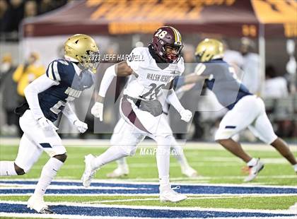 Thumbnail 3 in Walsh Jesuit vs. Archbishop Hoban (OHSAA D2 Regional Final) photogallery.