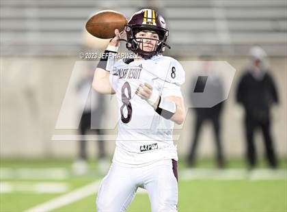 Thumbnail 2 in Walsh Jesuit vs. Archbishop Hoban (OHSAA D2 Regional Final) photogallery.