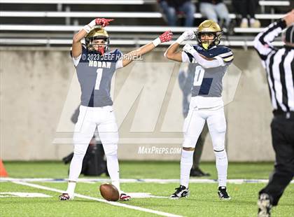 Thumbnail 3 in Walsh Jesuit vs. Archbishop Hoban (OHSAA D2 Regional Final) photogallery.