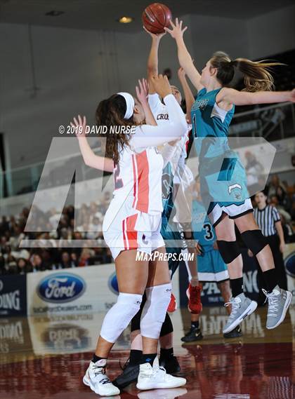 Thumbnail 3 in Santiago vs. Crossroads - G3AA CIF Southern Section Championship photogallery.