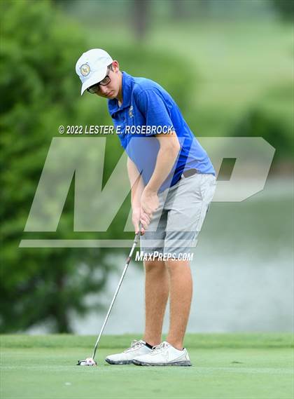 Thumbnail 1 in UIL 3A Golf Championship  photogallery.