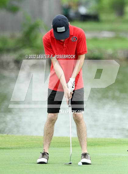 Thumbnail 2 in UIL 3A Golf Championship  photogallery.