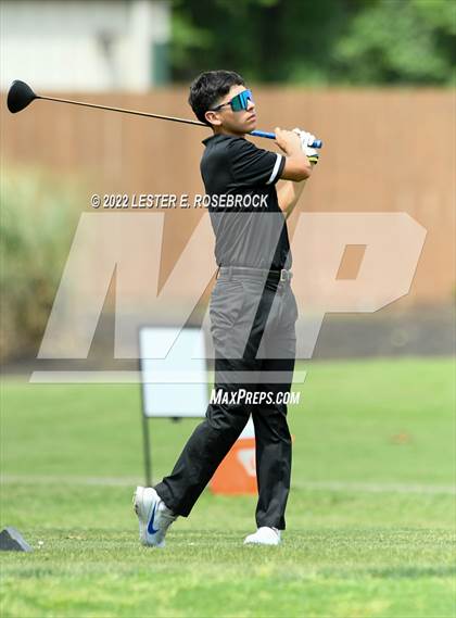 Thumbnail 2 in UIL 3A Golf Championship  photogallery.