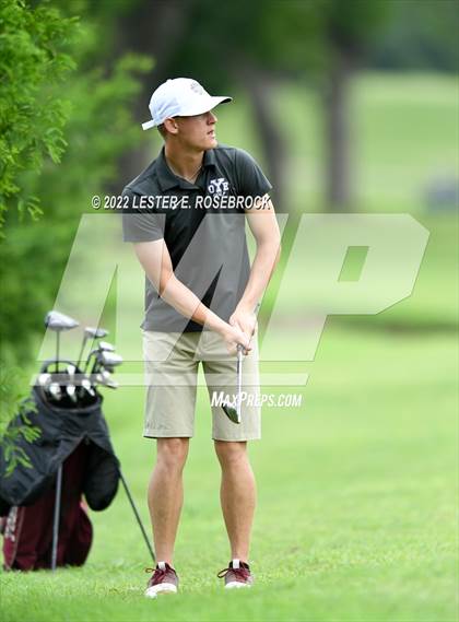 Thumbnail 1 in UIL 3A Golf Championship  photogallery.