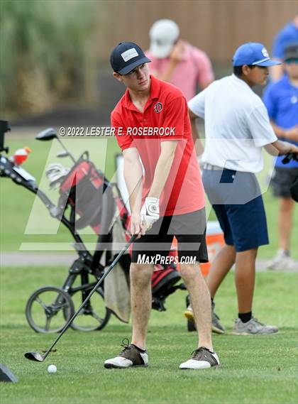Thumbnail 2 in UIL 3A Golf Championship  photogallery.