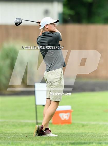 Thumbnail 2 in UIL 3A Golf Championship  photogallery.