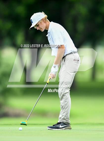 Thumbnail 2 in UIL 3A Golf Championship  photogallery.