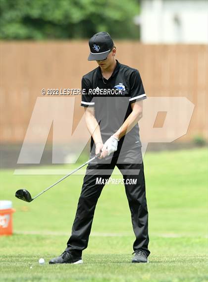 Thumbnail 2 in UIL 3A Golf Championship  photogallery.