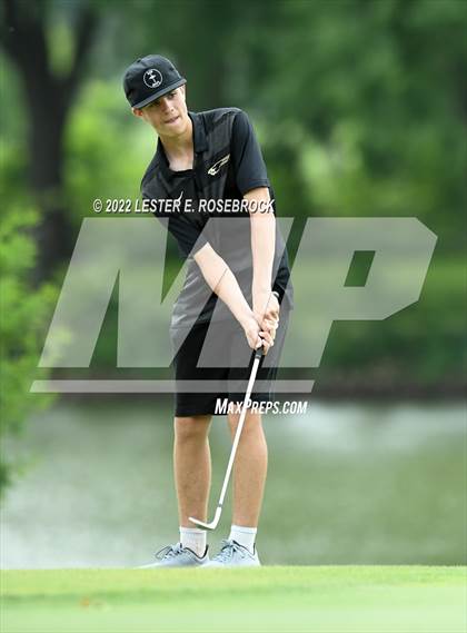 Thumbnail 2 in UIL 3A Golf Championship  photogallery.