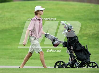Thumbnail 1 in UIL 3A Golf Championship  photogallery.