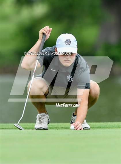Thumbnail 1 in UIL 3A Golf Championship  photogallery.