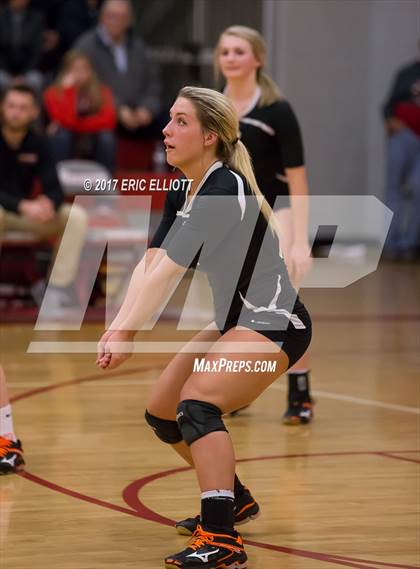 Thumbnail 1 in Clarion Area vs Maplewood (PIAA A Semifinal) photogallery.