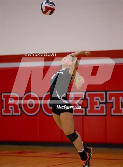 Thumbnail 2 in Clarion Area vs Maplewood (PIAA A Semifinal) photogallery.
