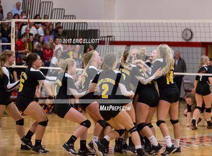 Thumbnail 1 in Clarion Area vs Maplewood (PIAA A Semifinal) photogallery.