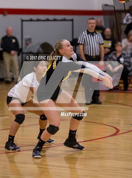 Thumbnail 2 in Clarion Area vs Maplewood (PIAA A Semifinal) photogallery.