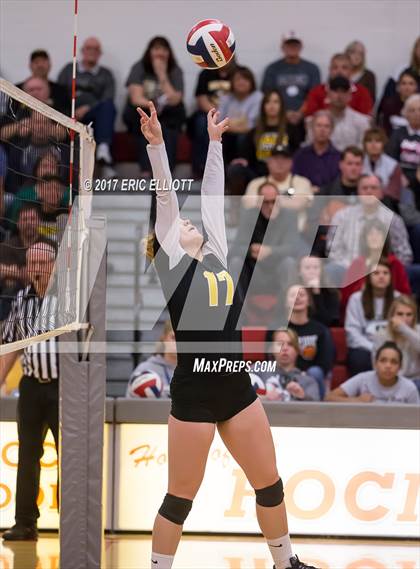 Thumbnail 3 in Clarion Area vs Maplewood (PIAA A Semifinal) photogallery.