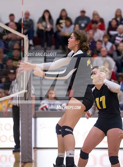 Thumbnail 2 in Clarion Area vs Maplewood (PIAA A Semifinal) photogallery.