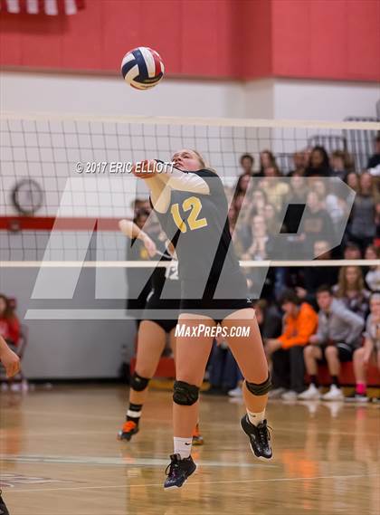 Thumbnail 2 in Clarion Area vs Maplewood (PIAA A Semifinal) photogallery.
