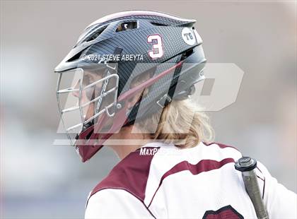 Thumbnail 2 in Evergreen vs Cheyenne Mountain (CHSAA 4A Championship) photogallery.