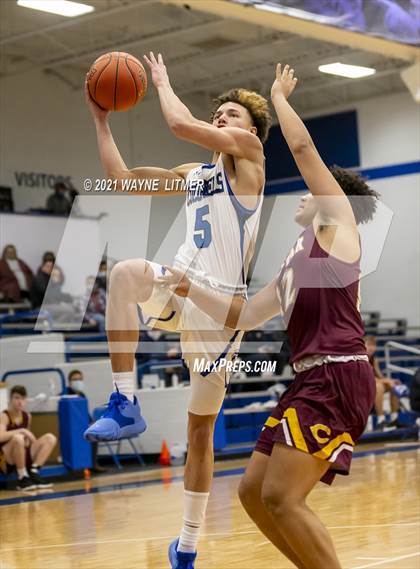 Thumbnail 2 in Cooper @ Covington Catholic photogallery.