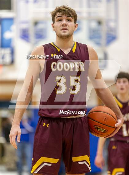 Thumbnail 3 in Cooper @ Covington Catholic photogallery.