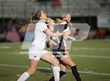 Thumbnail 1 in Paramount vs. Paloma Valley (CIF SS D4 1st Round) photogallery.