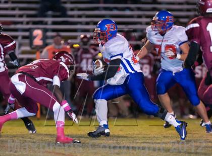 Thumbnail 2 in Craigmont vs Bartlett photogallery.