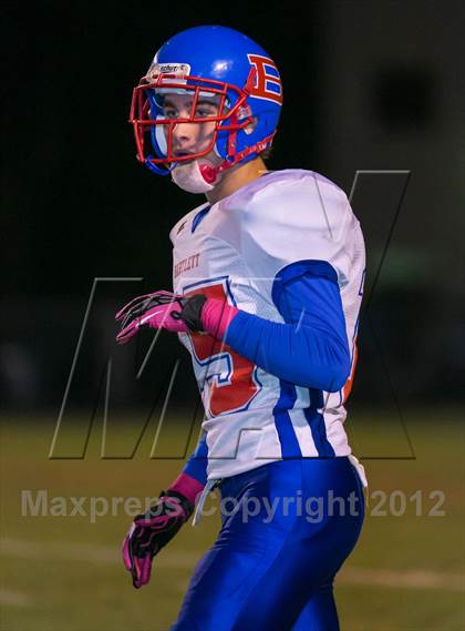 Thumbnail 3 in Craigmont vs Bartlett photogallery.