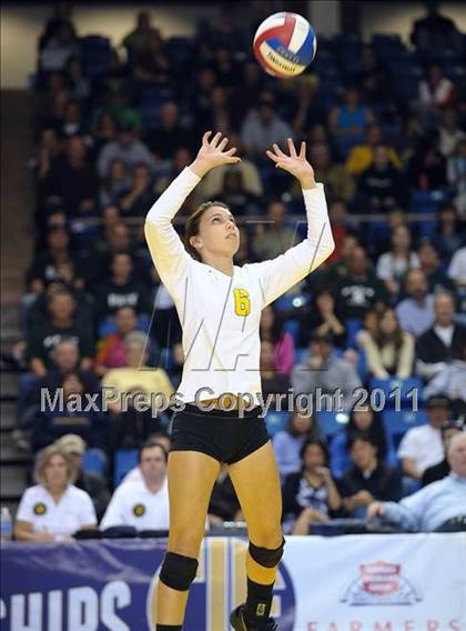 Thumbnail 2 in Long Beach Poly vs. Palo Alto (CIF State D1 Final) photogallery.