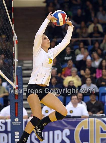 Thumbnail 2 in Long Beach Poly vs. Palo Alto (CIF State D1 Final) photogallery.