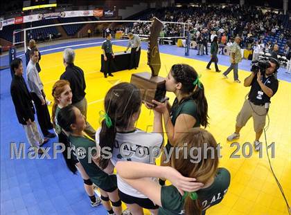 Thumbnail 2 in Long Beach Poly vs. Palo Alto (CIF State D1 Final) photogallery.