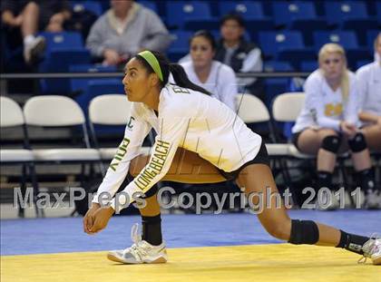 Thumbnail 2 in Long Beach Poly vs. Palo Alto (CIF State D1 Final) photogallery.