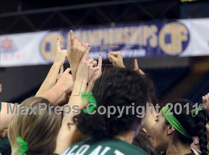 Thumbnail 2 in Long Beach Poly vs. Palo Alto (CIF State D1 Final) photogallery.